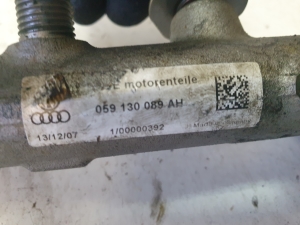 Volkswagen Touareg I (2002–2010) Common Rail Kraftstoffleitung 05913089AH - 5