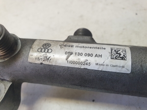 Volkswagen Touareg I (2002–2010) Common Rail Kraftstoffleitung 059130090AH - 3