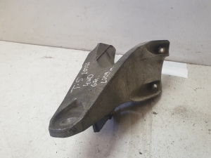 Volkswagen Transporter T5 (2003–2015) Motorhalter 7E0199370A - 3