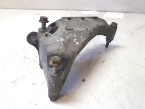 Volkswagen Transporter T5 (2003–2015) Engine bracket 03L199207B - 2