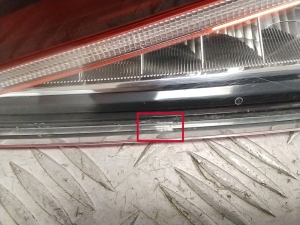 Skoda Enyaq iV I (2020–2026) Tagatuli tagaluugil 5LJ945308B - 10