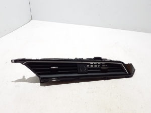   Salongi ventilatsioonirestid  - 4KL820951C 