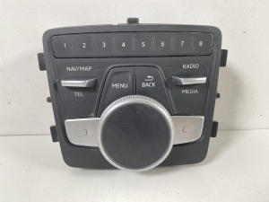Multimedia-Steuergerät - 8w0919614t