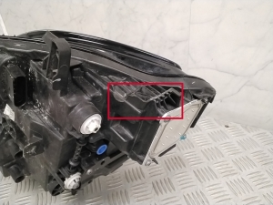 VOLVO V60 (2018–2026) Esituli 32314148 - 3