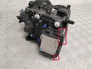 VOLVO V60 (2018–2026) Esituli 32314148 - 4