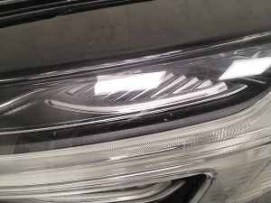 VOLVO V60 (2018–2026) Esituli 32314148 - 8