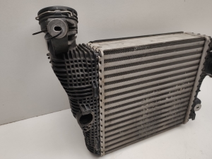 Porsche Macan (2014–2026) Vahejahuti radiaator 95B145803A - 4