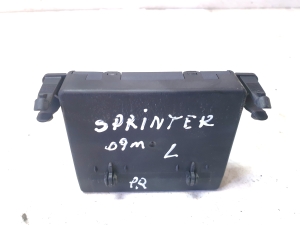 Mercedes Benz Sprinter /906/ (2006–2018) Front door control unit A9068205626 - 3