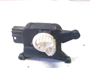 Mercedes Benz Sprinter /906/ (2006–2018) Salongi soojenduse klapi mootor 0132801374 - 2