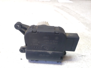 Mercedes Benz Sprinter /906/ (2006–2018) Salongi soojenduse klapi mootor 0132801374 - 5
