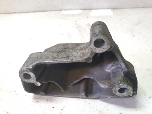 Volkswagen Caddy III (2004–2015) Getriebehalter 1K0199117AJ - 4