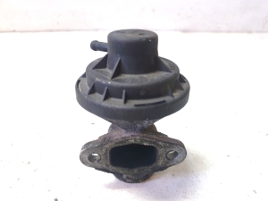 Volkswagen Caddy III (2004–2015) Vanne EGR 038131501BC - 2