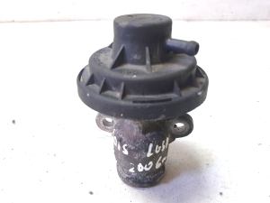 Volkswagen Caddy III (2004–2015) Vanne EGR 038131501BC - 4