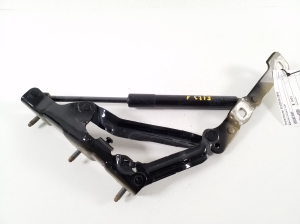 Trunk lid hinge - 109282100E