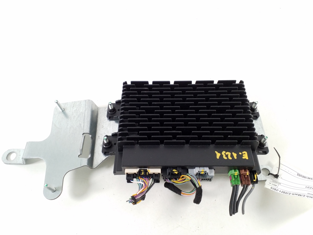 Ford Mustang Mach-E Mach-E (2020–2026) Audio amplifier LJ8T14G647NA Ford Mustang Mach-E Mach-E (2020–2026) Audio amplifier LJ8T14G647NA