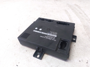 Mercedes Benz Sprinter /906/ (2006–2018) Rear side door control unit A9064461232 - 4