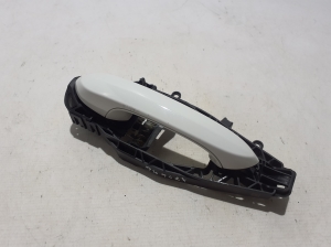 BMW X 7 G07 (2018–2026) Front door external opening handle and its details - 2