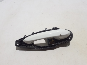   Poignée extérieure de porte latérale arrière et ses pièces  -  