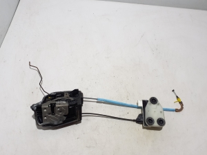 BMW X 7 G07 (2018–2026) Rear side door lock 7477705 - 4