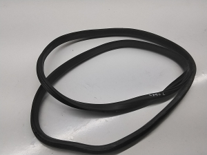 VOLVO XC60 (2008–2017) Front door rubber seal 31424324 - 2