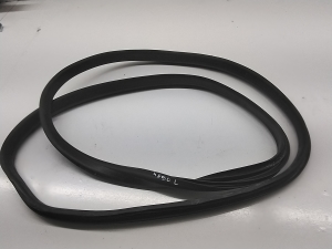 VOLVO XC60 (2008–2017) Front door rubber seal 31424324 - 3