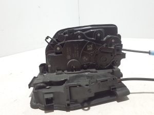 BMW X 7 G07 (2018–2026) Rear side door lock 7477706 - 4