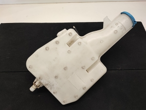Mercedes Benz Sprinter W 907 (2018–2026) Front washer fluid reservoir A9108601600 - 4