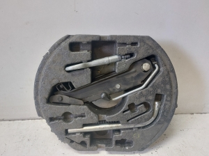 AUDI A3 8P (2003–2012) Trunk tool tray and its parts 1K0012115F - 4