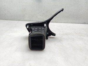Kia XCEED I (2019–2026) Dashboard air vent grilles 97480J7BA0 - 5