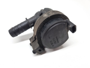 Ford Focus (2018–2026) Veepump JX618B552AB - 2