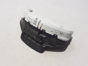 VOLVO XC70 (2007–2016) Instrument cluster 31254535 - 3