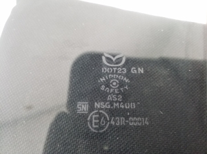 Mazda 3 IV (2019–2026) Aizmugurējo sānu durvju stikls BCJH72510A - 3