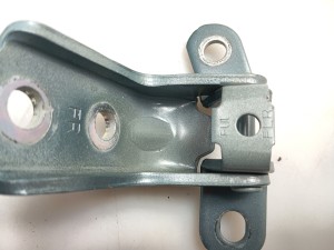 Kia XCEED I (2019–2026) Front door top hinge - 2