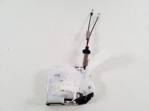 Mazda 3 IV (2019–2026) Rear side door lock BCJH72310D - 2