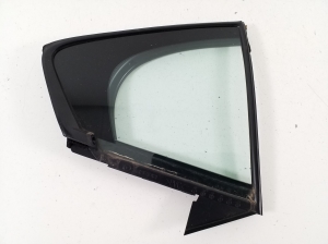   Dreiecksfenster Tür hinten  - BCJH72661 