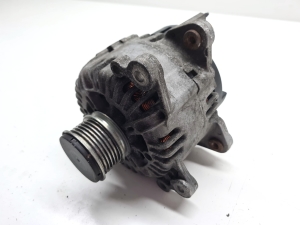 Volkswagen Tiguan (2007–2016) Alternator 06F903023C - 3
