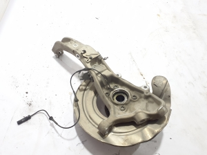 BMW X 7 G07 (2018–2026) Front wheel hub 6876656 - 3