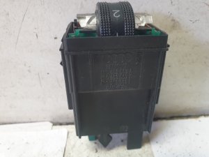 AUDI A6 C5 (1997–2005) Schalter für Sitzheizung 4B0963563B - 5
