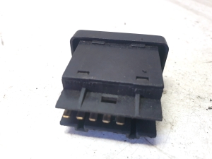 Volkswagen Passat B5 (1997–2005) Istmesoojenduse lüliti 357963563A - 3