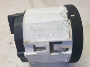 Volkswagen Touareg I (2002–2010) Differential lock switch 7L6941435K - 3