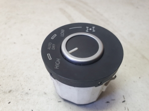 Volkswagen Touareg I (2002–2010) Differential lock switch 7L6941435K - 4
