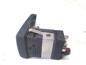 Volkswagen Beetle (1985–2003) Interrupteur de siège chauffant 1C0963563C - 3