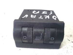 Schalter für Sitzheizung - 1U0963563B