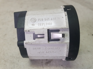 Volkswagen Touareg I (2002–2010) Differential lock switch 7L6941435 - 4