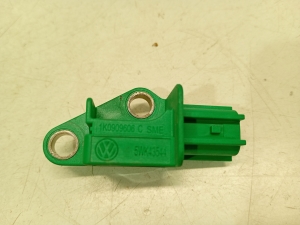 AUDI A4 B8 (2007–2016) Airbagsensor 1K0909606C - 5