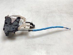 Kia XCEED I (2019–2026) Front door lock 81310J7100 - 4