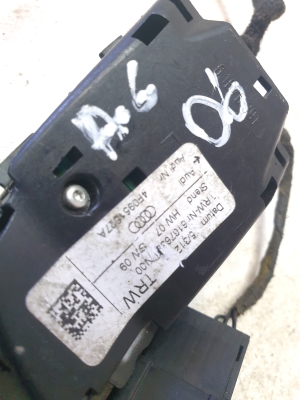 AUDI A4 B7 (2004–2008) Lenkradschalter 4F0951527 - 3
