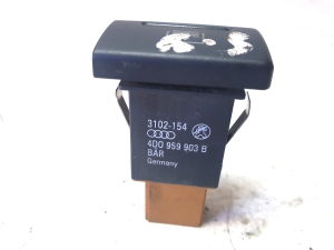 AUDI A8 D2 (1994–2002) Other switch 4D0959903B - 3