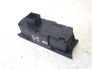 Volkswagen Touareg I (2002–2010) ESP switch 7L6927225M - 3