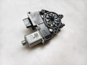 Kia XCEED I (2019–2026) Front door window regulator 82450J7015 - 5